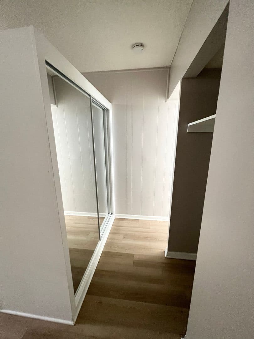 Hawthorne Apartment: 3734 W. El Segundo Blvd
