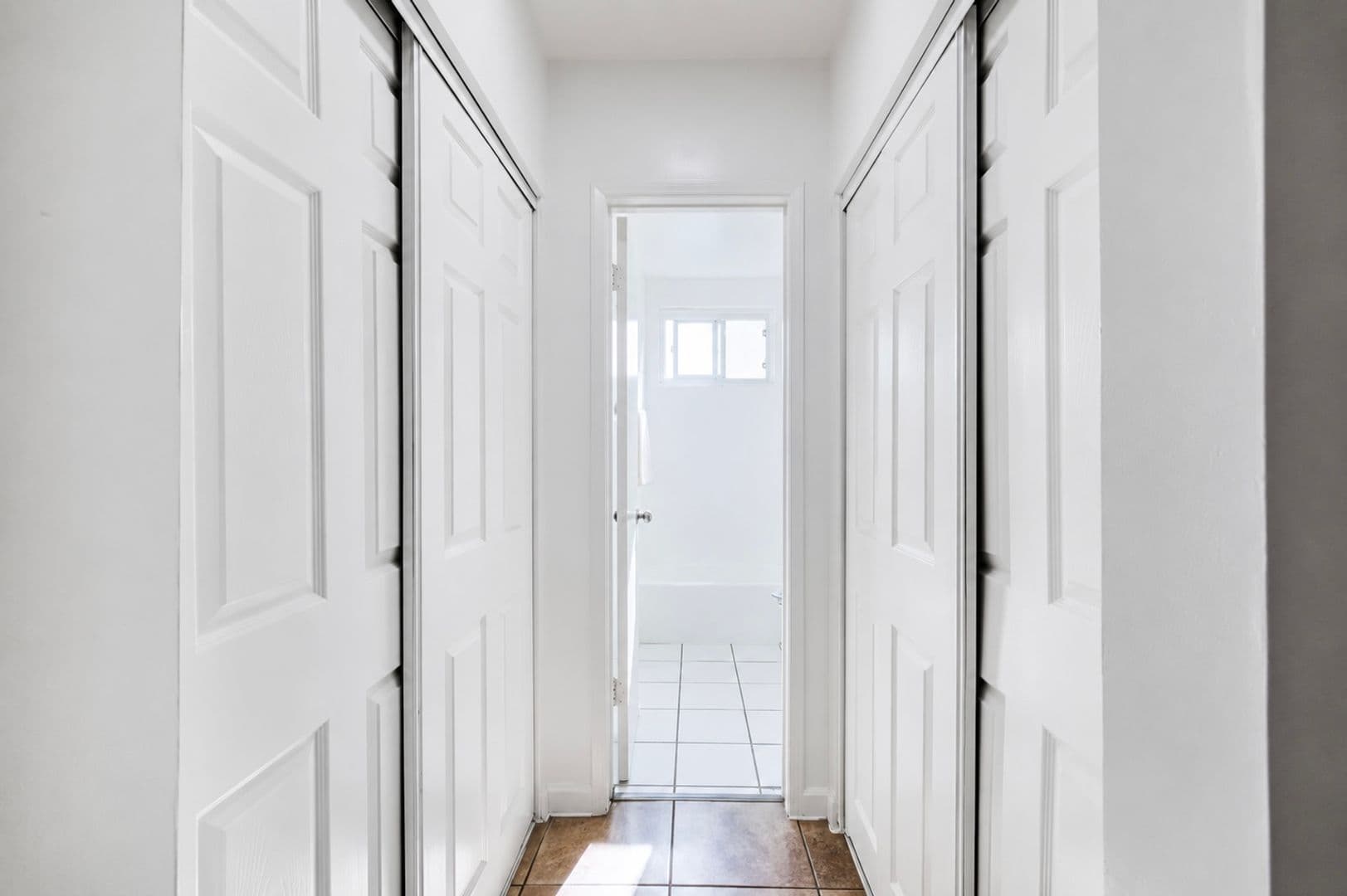 GARDENA Apartment: 15001 CRENSHAW BLVD.