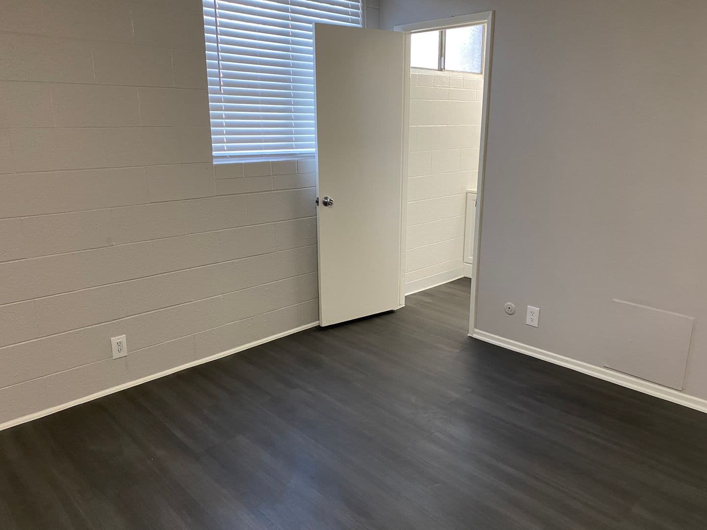 Gardena Apartment: 835 W. Rosecrans Ave