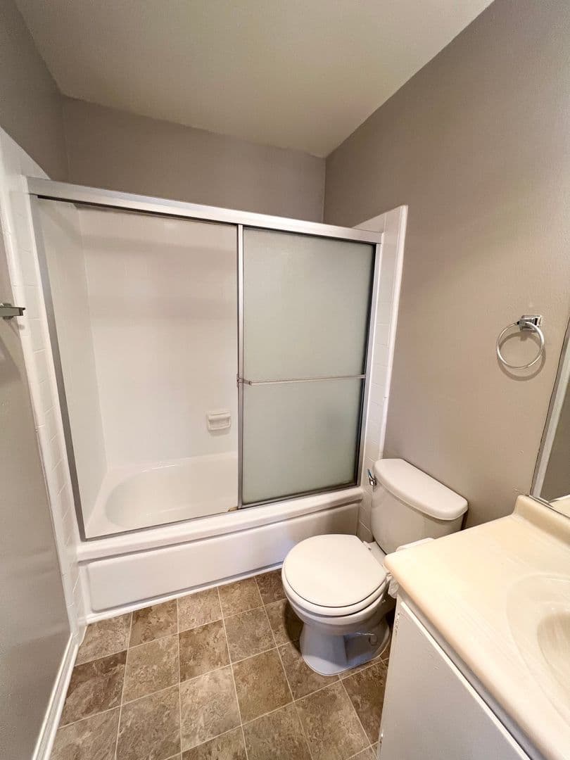 Torrance Apartment: 3338 Redondo Beach Blvd.