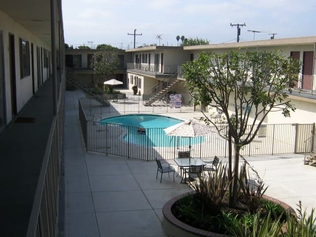 Torrance Apartment: 3344-3408 Redondo Beach Blvd.