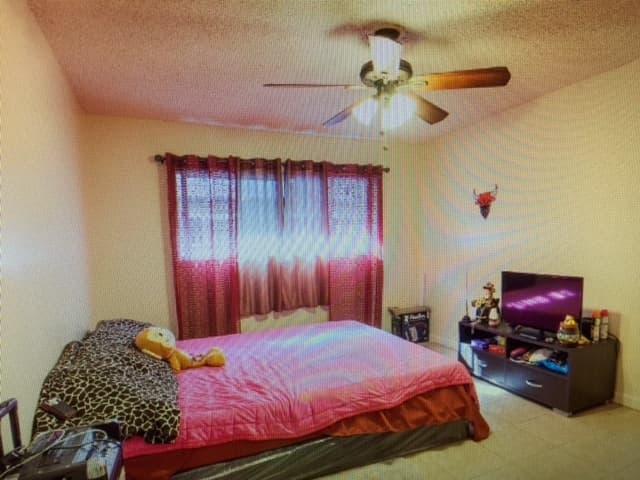 Long Beach Apartment: 1153-1161 Magnolia Avenue
