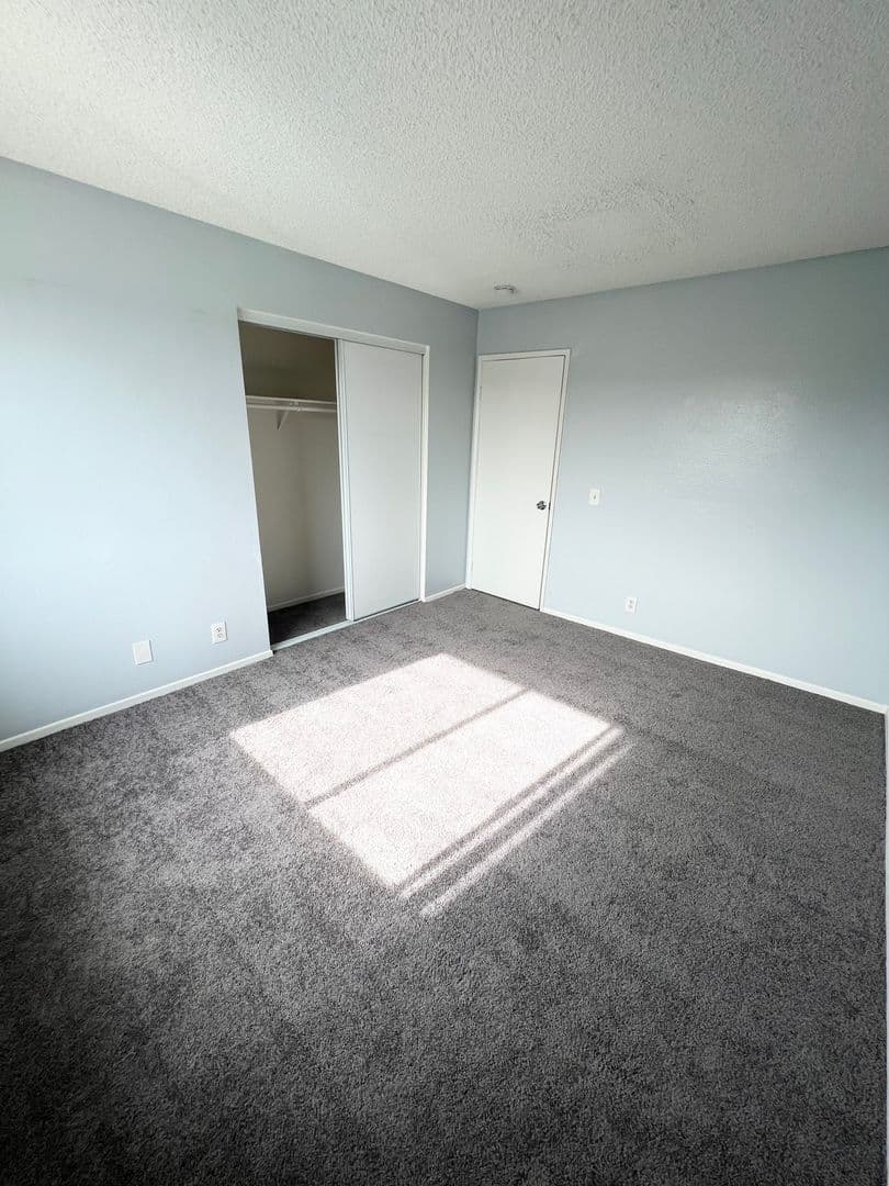 Wilmington Apartment: 606-638