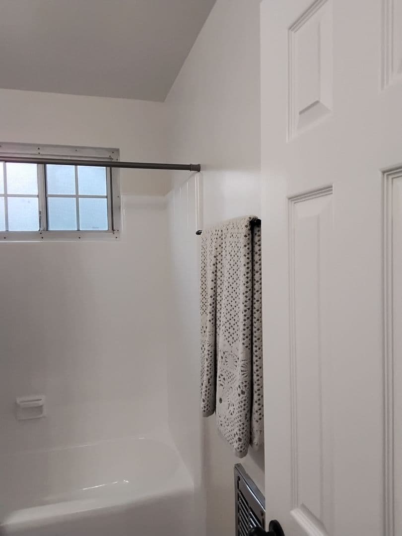 Torrance Apartment: 22307 Kent Ave