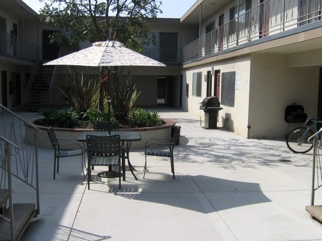 Torrance Apartment: 3344-3408 Redondo Beach Blvd.