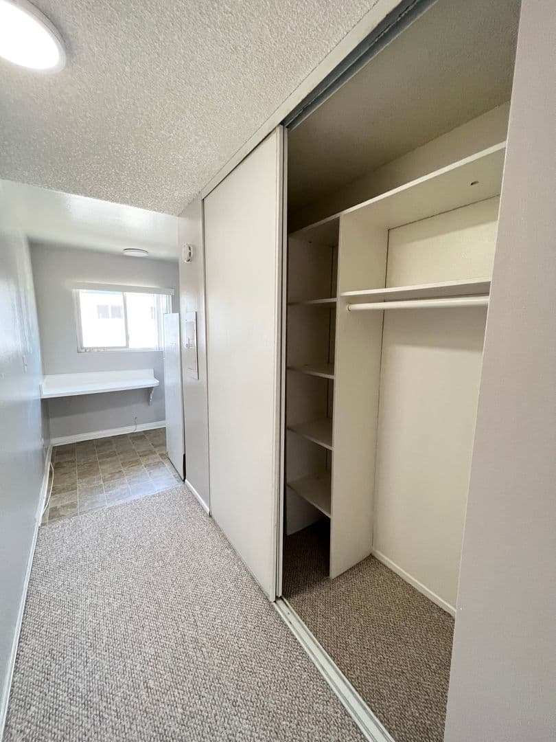 Torrance Apartment: 3338 Redondo Beach Blvd.