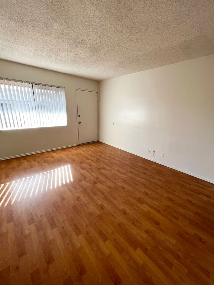 Los Angeles Apartment: 12402 S. Western Ave.