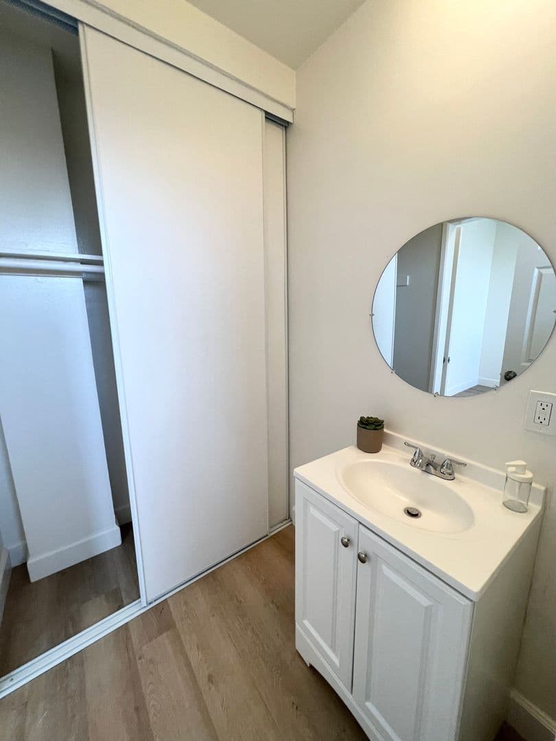 Gardena Apartment: 835 W. Rosecrans Ave