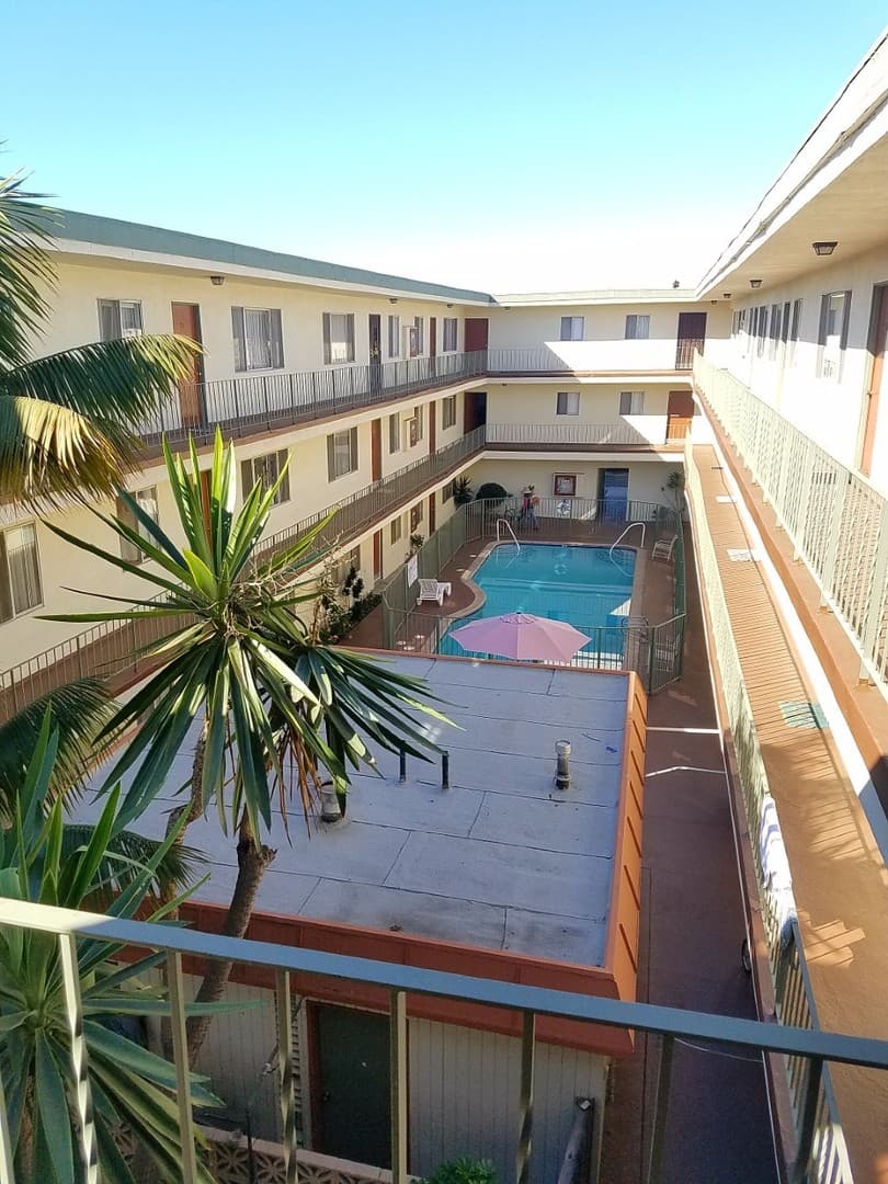 Torrance Apartment: 20335 Anza Ave