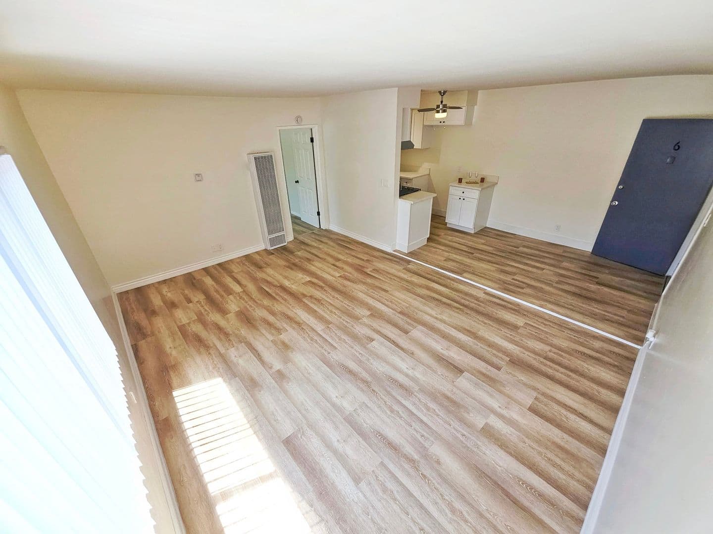 Redondo Beach Apartment: 906 S. Torrance Blvd.