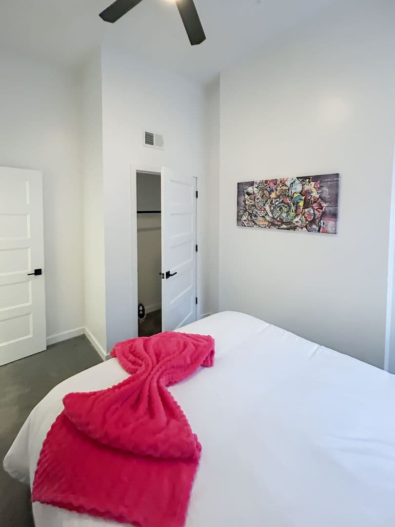 Pittsburgh Apartment: 4018 PENN AVE