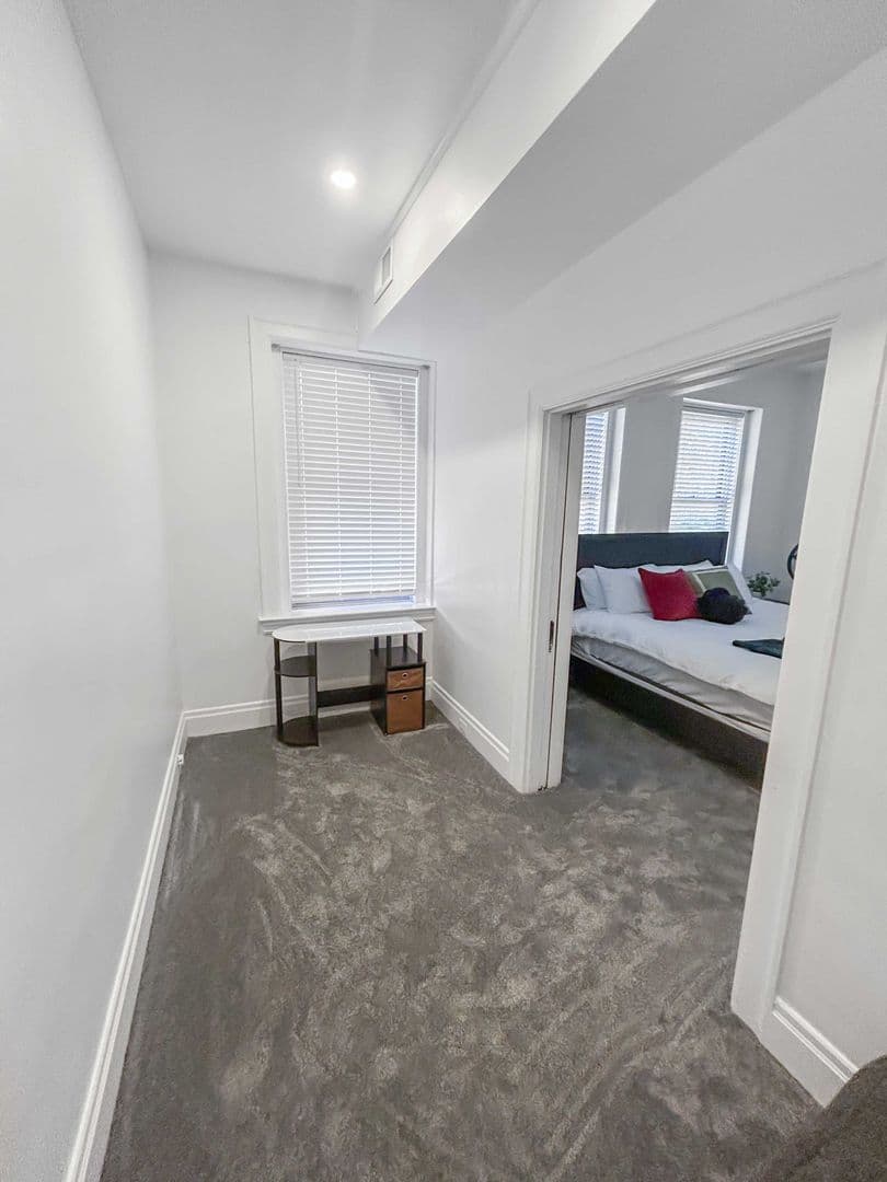 Pittsburgh Apartment: 4018 PENN AVE