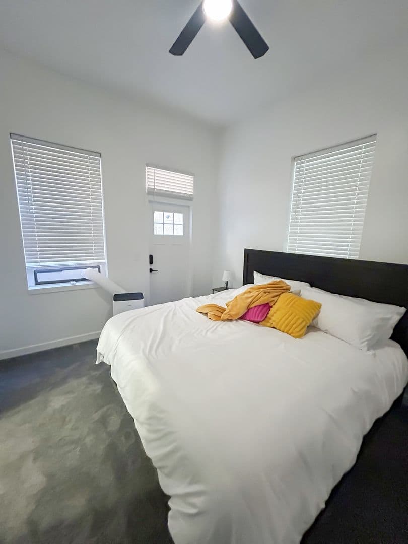 Pittsburgh Apartment: 4018 PENN AVE
