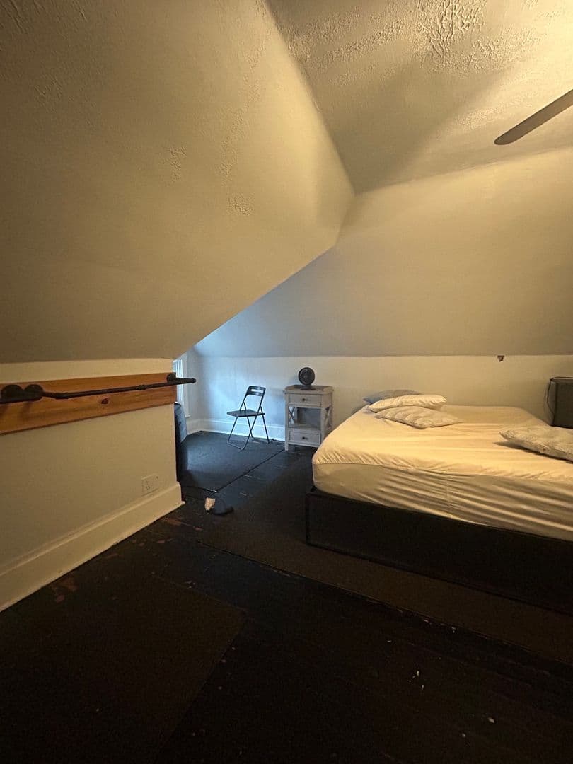 Coraopolis Apartment: 930 Ridge Ave