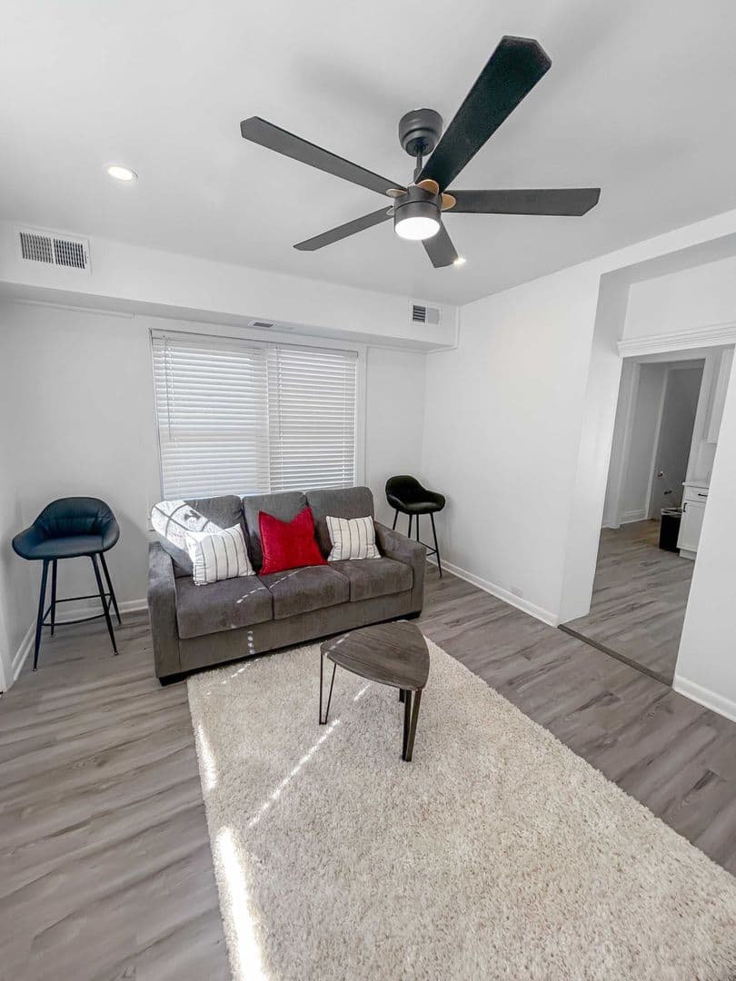 Pittsburgh Apartment: 4018 PENN AVE