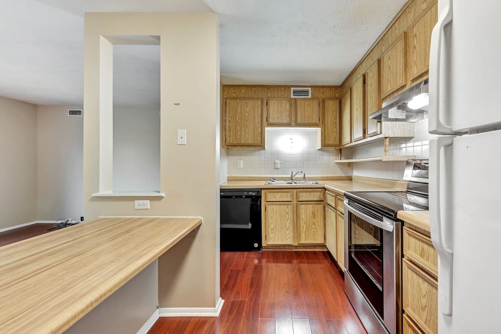 Imperial Condo: 27709 Evergreen Run Road