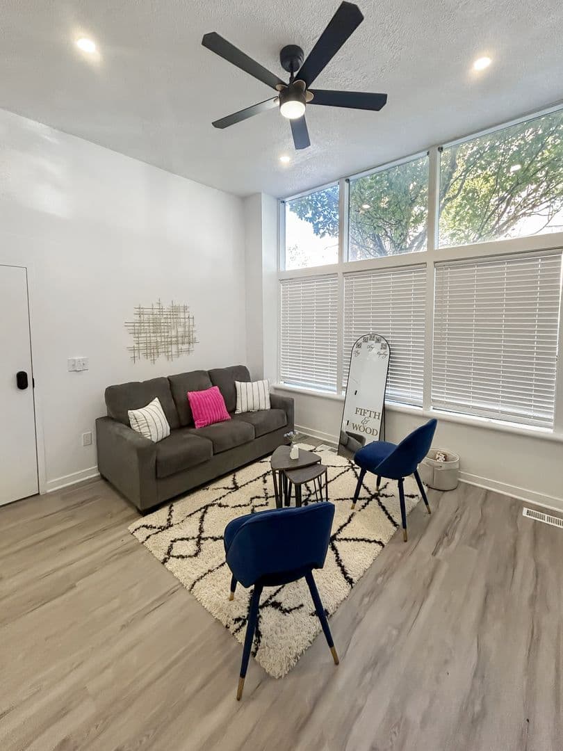 Pittsburgh Apartment: 4018 PENN AVE