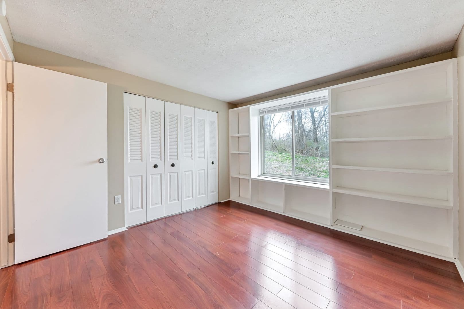 Imperial Condo: 27709 Evergreen Run Road