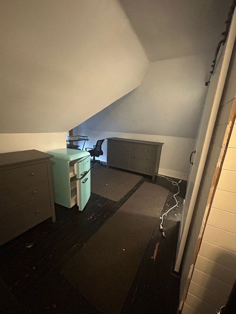Coraopolis Apartment: 930 Ridge Ave