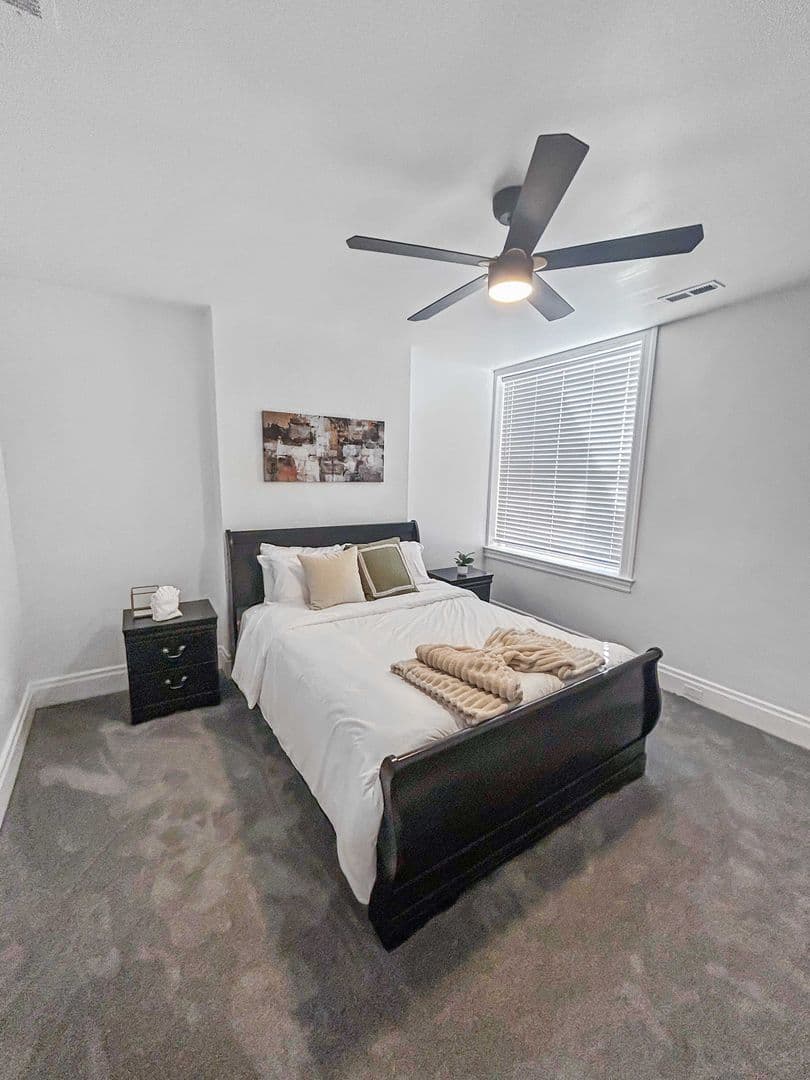 Pittsburgh Apartment: 4018 PENN AVE