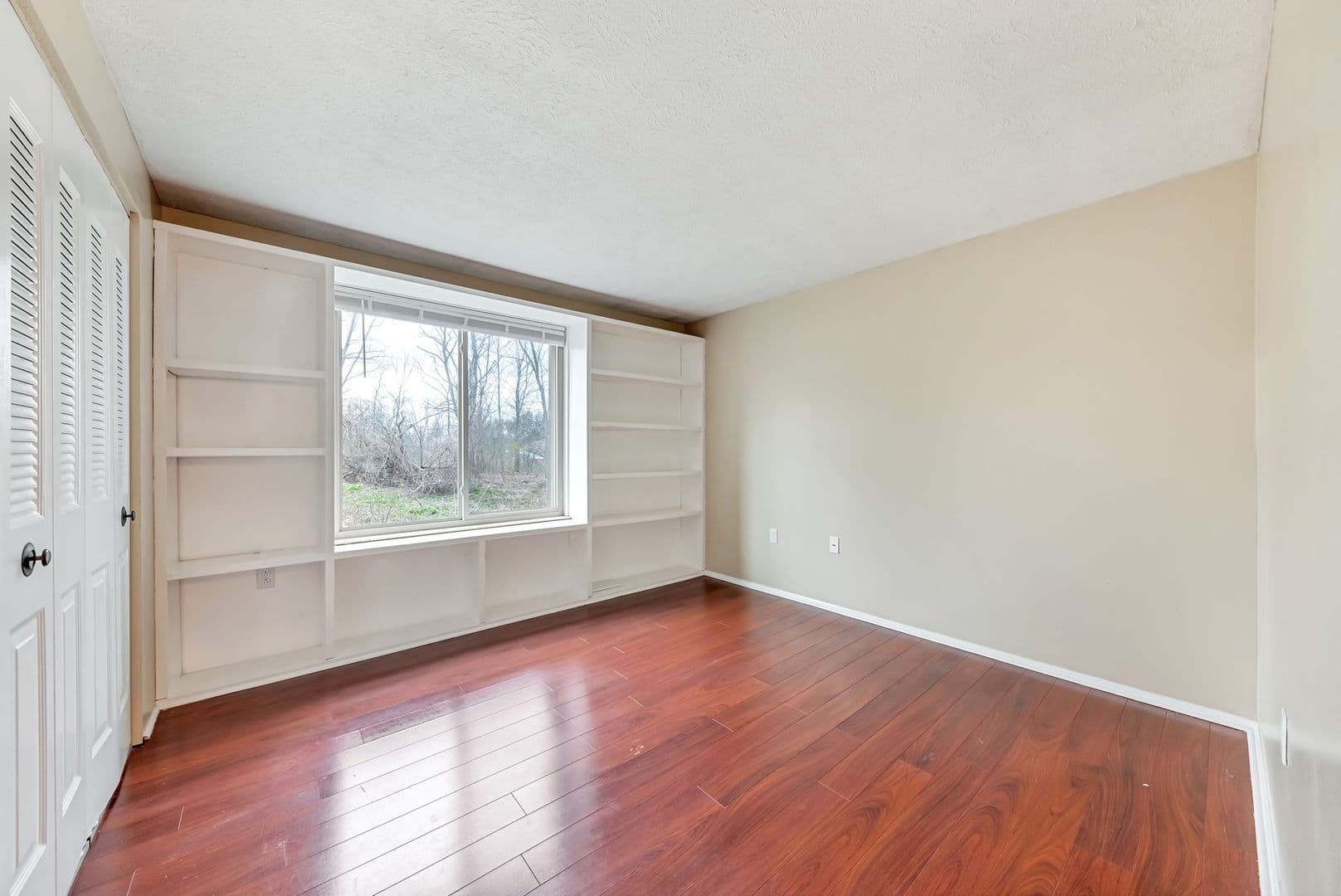 Imperial Condo: 27709 Evergreen Run Road