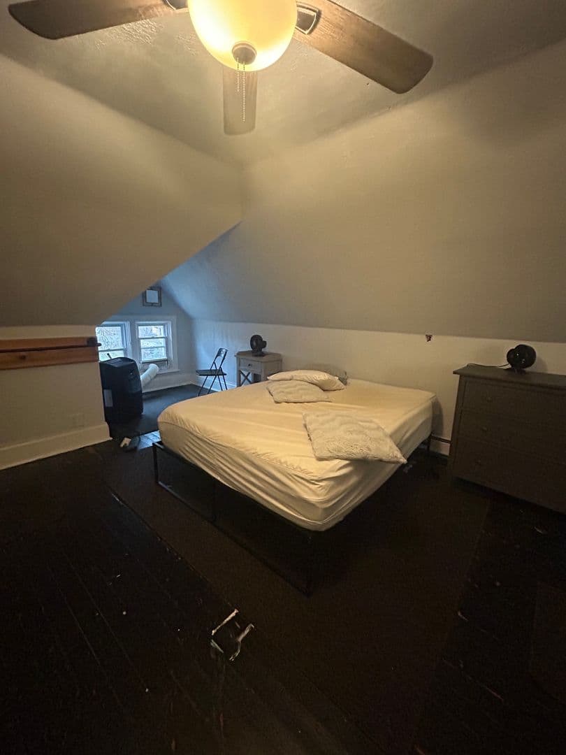Coraopolis Apartment: 930 Ridge Ave