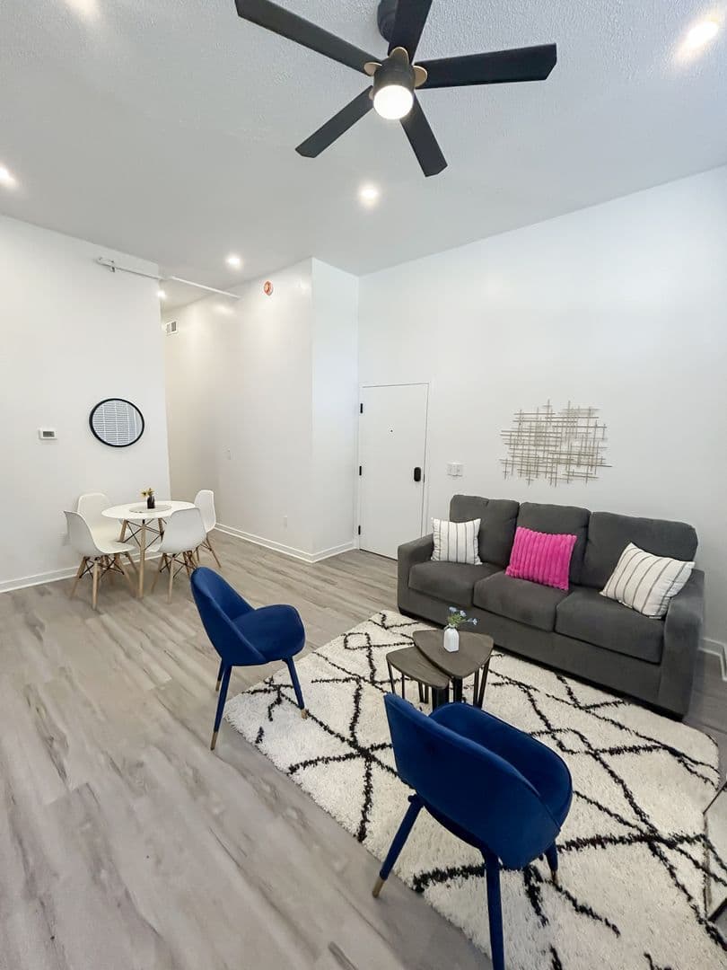 Pittsburgh Apartment: 4018 PENN AVE