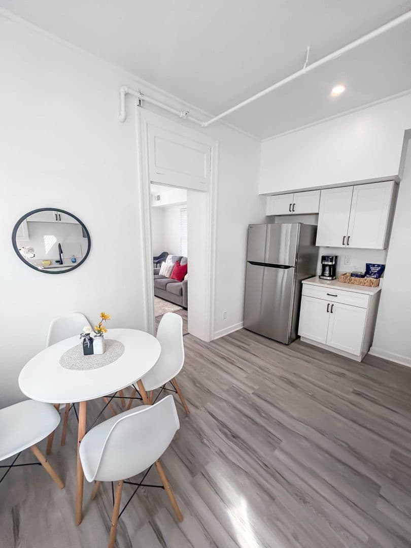 Pittsburgh Apartment: 4018 PENN AVE