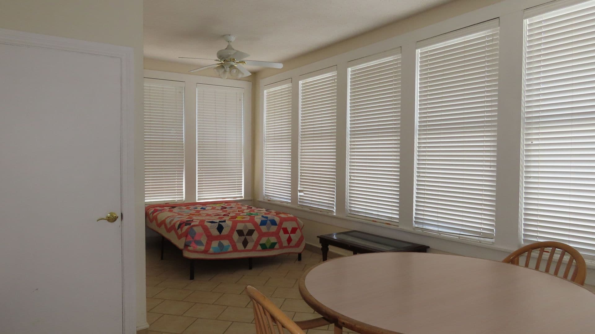 Tyler Apartment: 417 S Chilton Ave