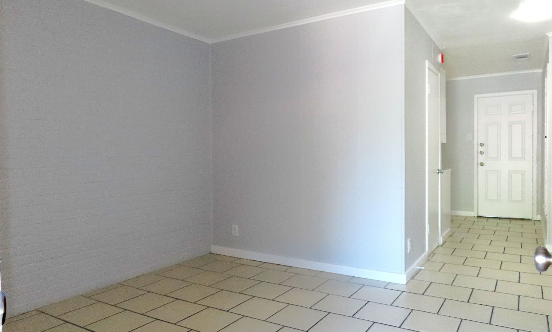 Tyler House: 1629 W Mims Unit 102