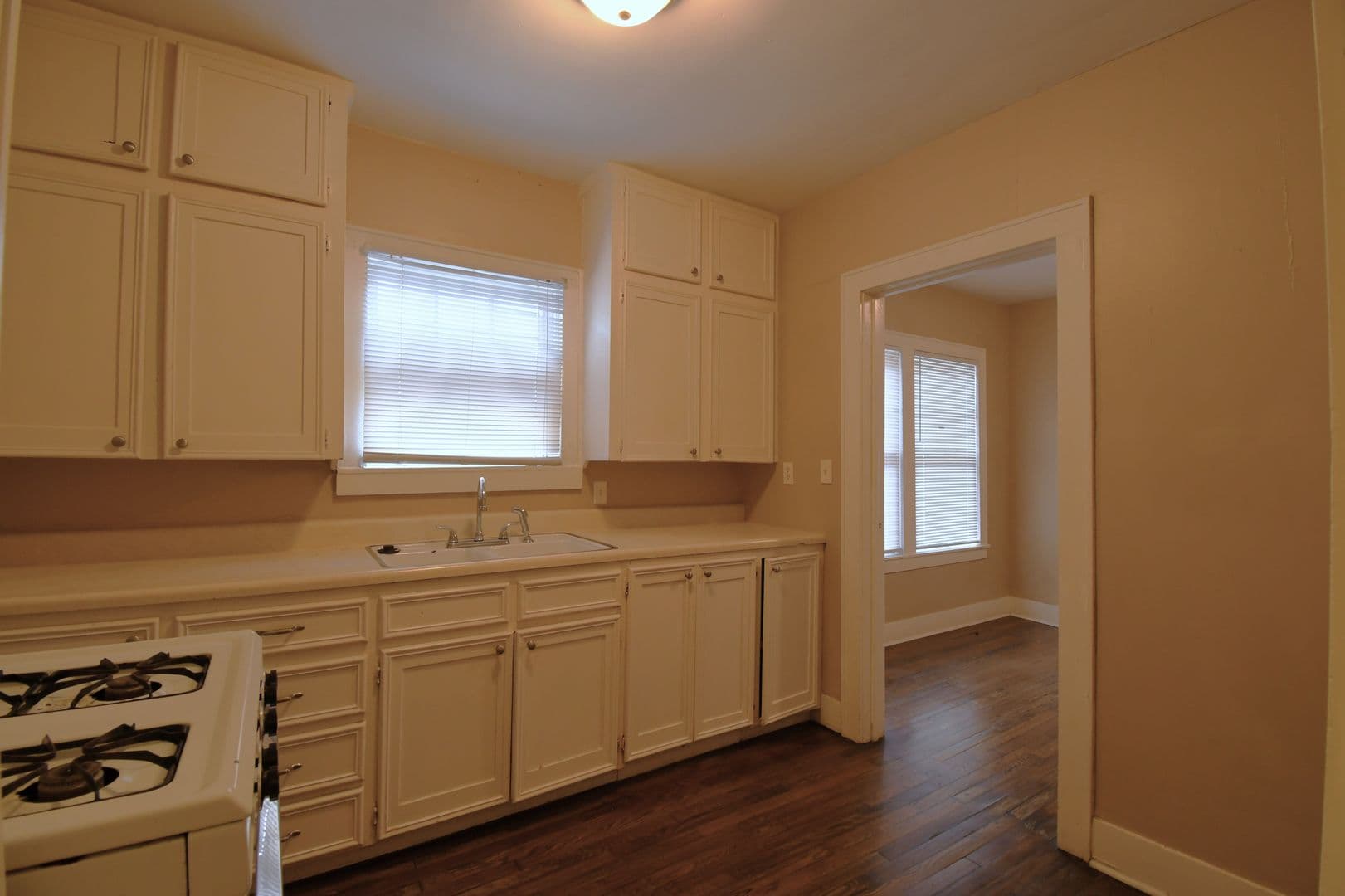 Tyler House: 502 S Fannin Ave Apt 101