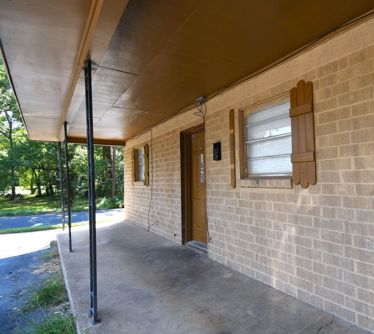 Tyler House: 1629 W Mims Unit 101