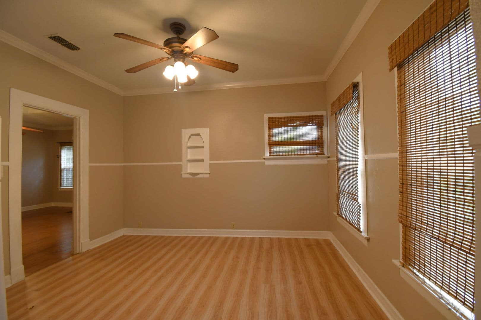 Tyler House: 600 E Frazier St