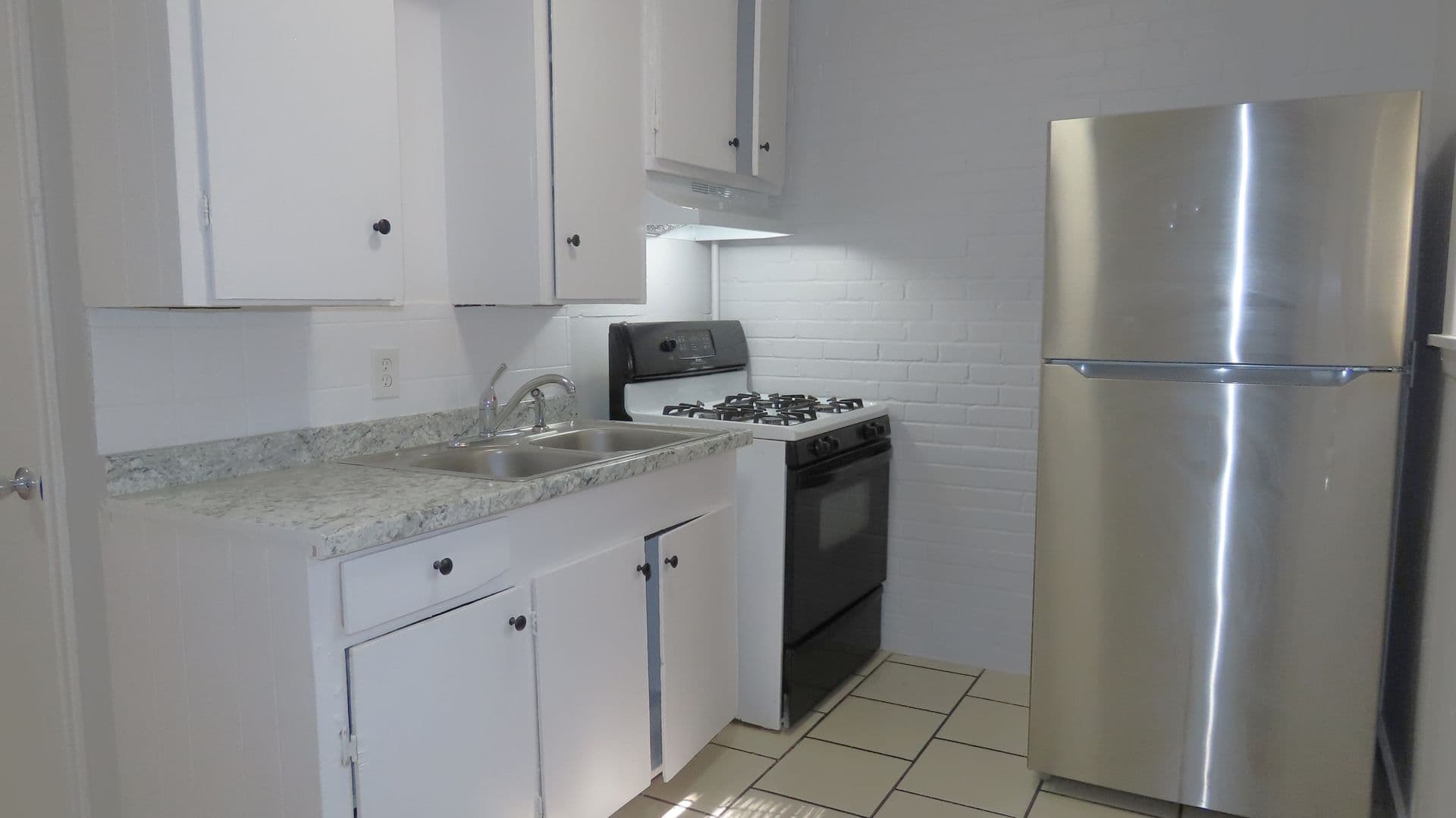Tyler House: 1629 W Mims Unit 102