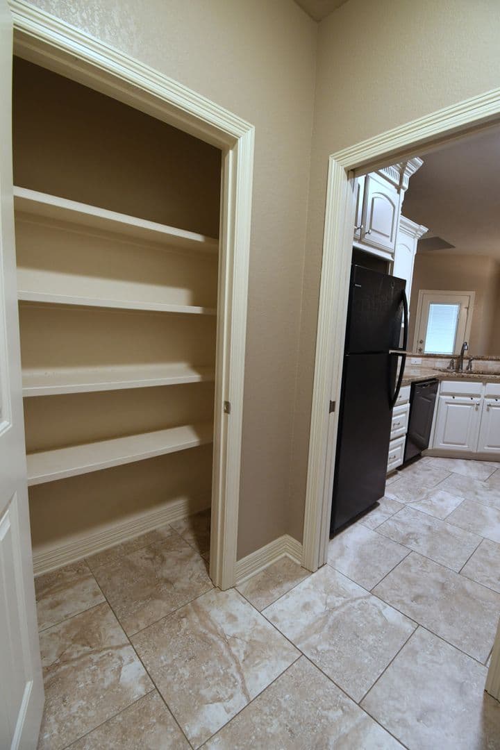 Tyler House: 15542 CR 178 Unit C-103