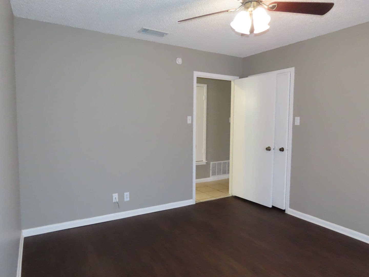 Tyler House: 414 Muller Garden Rd