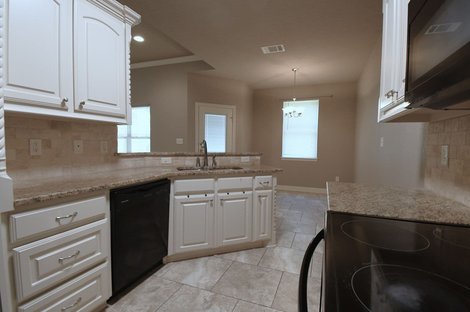 Tyler House: 15542 CR 178 Unit C-103