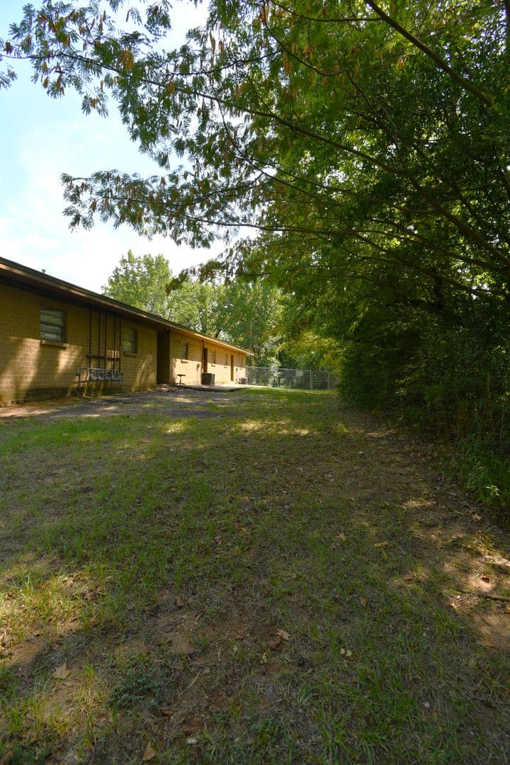 Tyler House: 1629 W Mims Unit 101