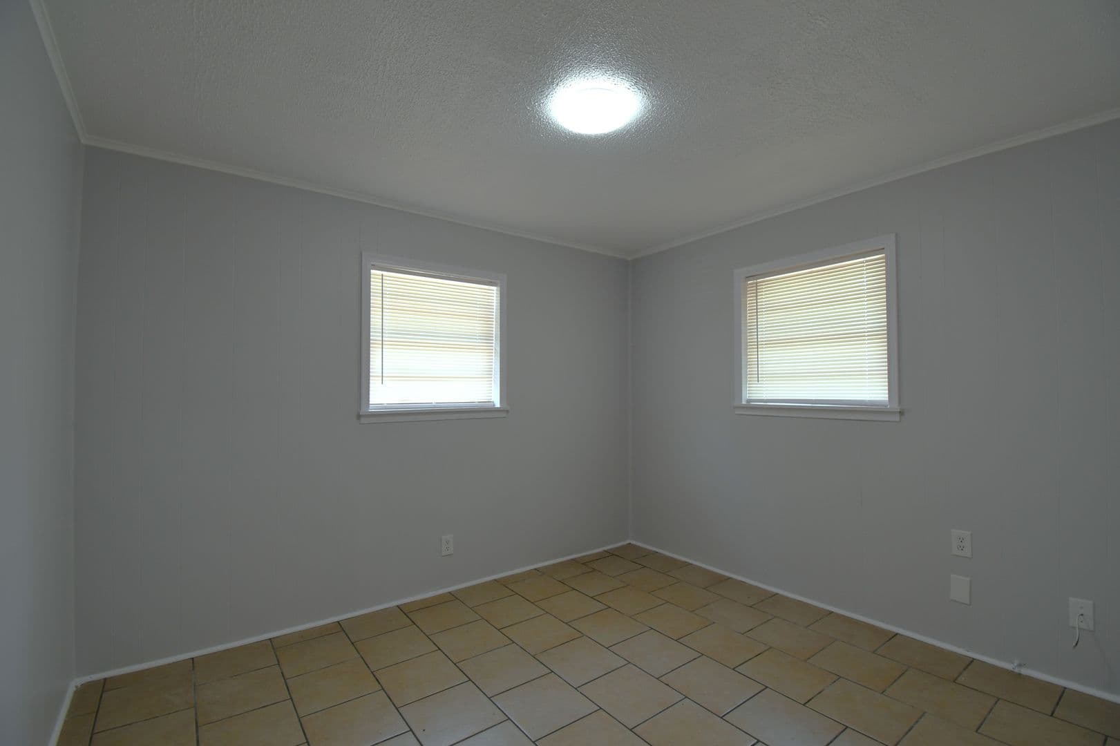 Tyler House: 1629 W Mims Unit 101