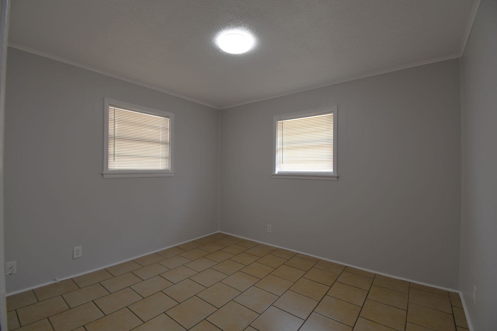 Tyler House: 1629 W Mims Unit 101