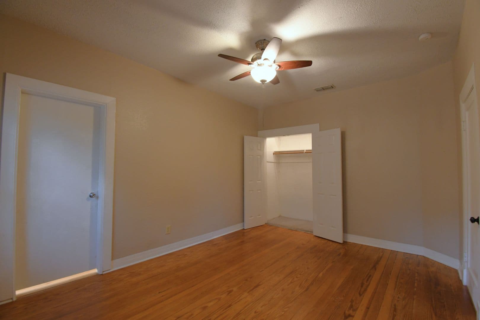 Tyler House: 600 E Frazier St