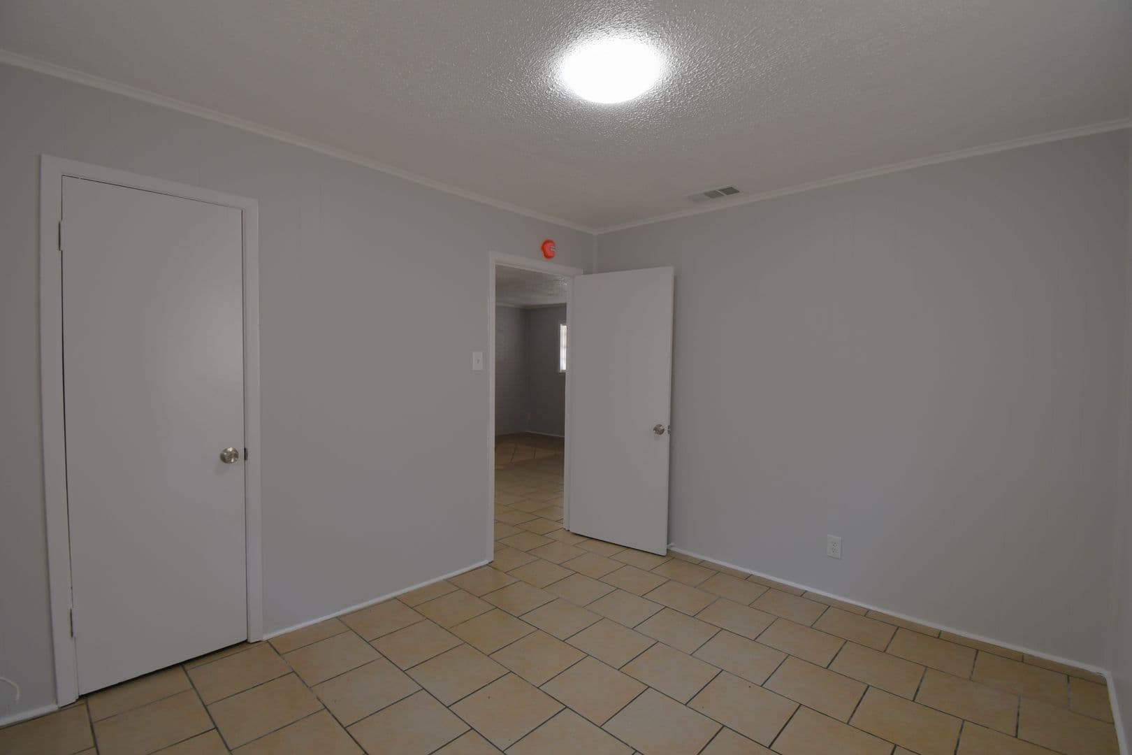 Tyler House: 1629 W Mims Unit 101