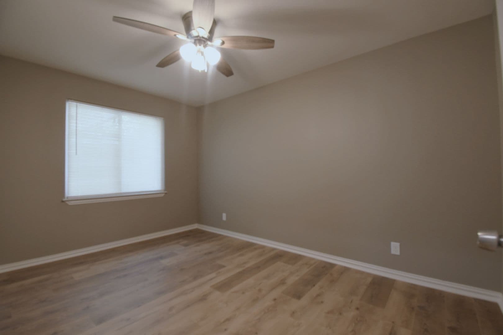Tyler House: 710 N Englewood Ave