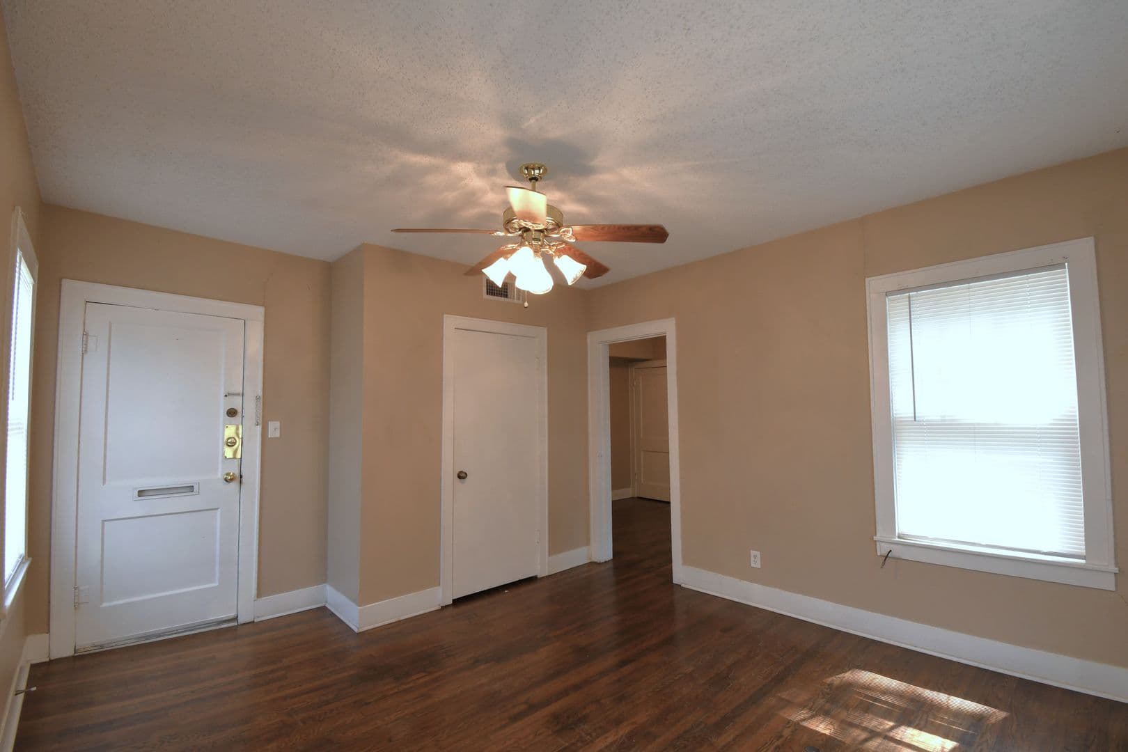 Tyler House: 502 S Fannin Ave Apt 101