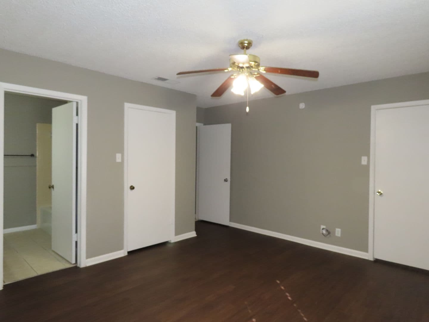 Tyler House: 414 Muller Garden Rd