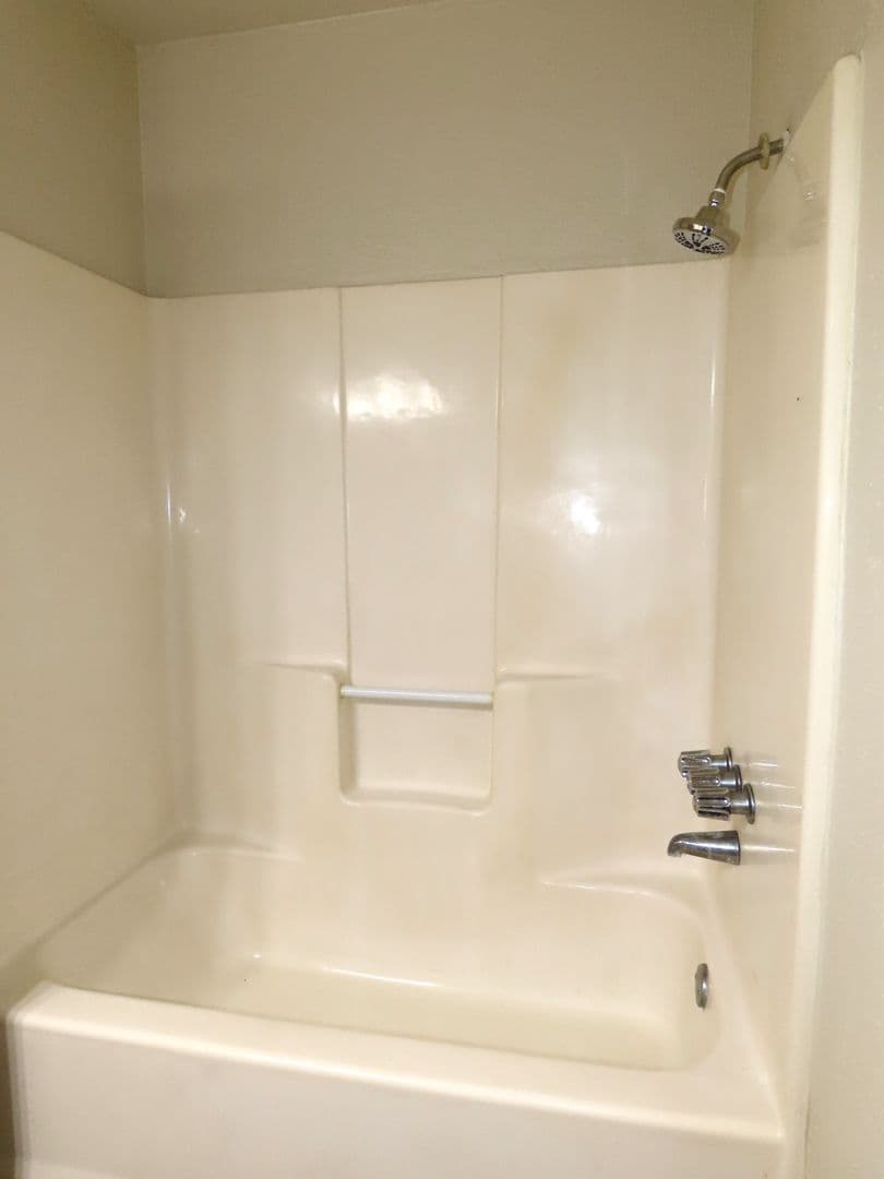 Whitehouse House: 10110 Wooded Way