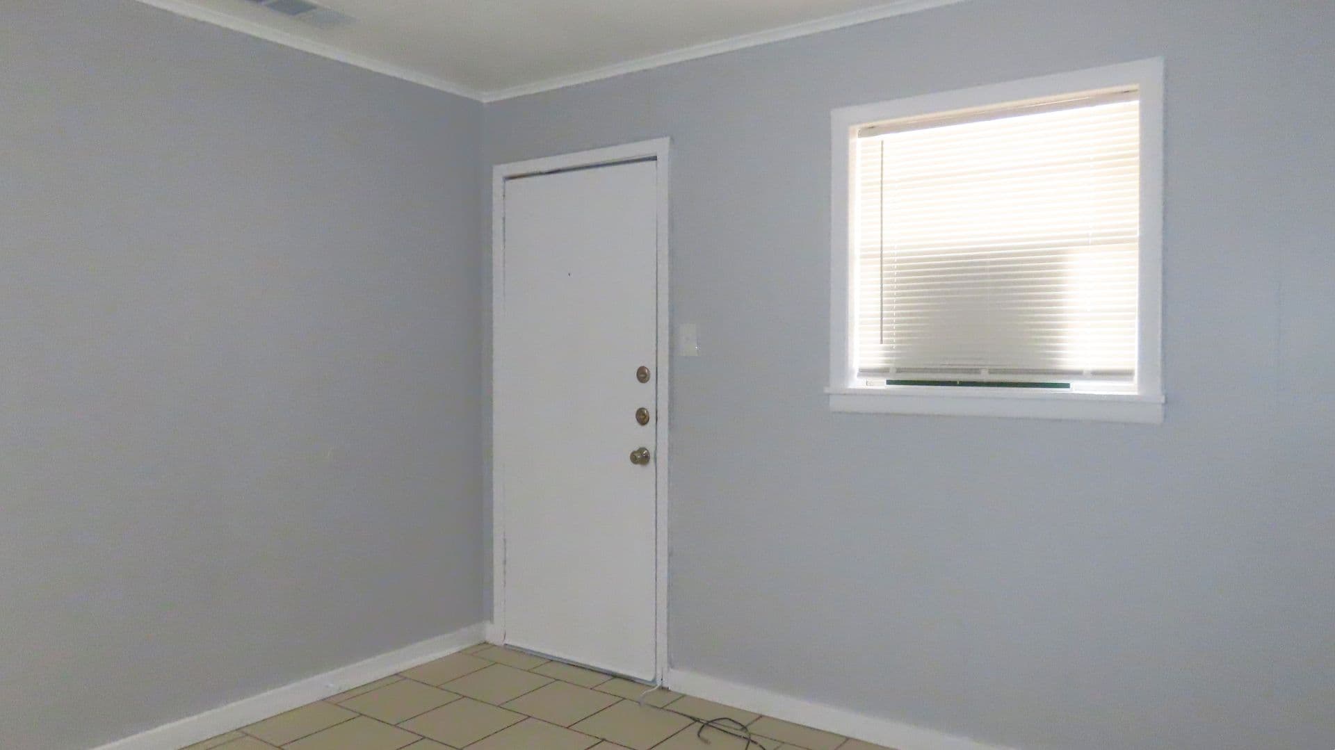 Tyler House: 1629 W Mims Unit 102
