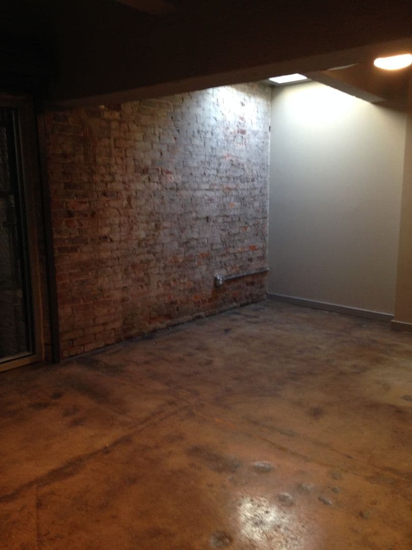 Lynchburg Apartment: 926 Commerce Street