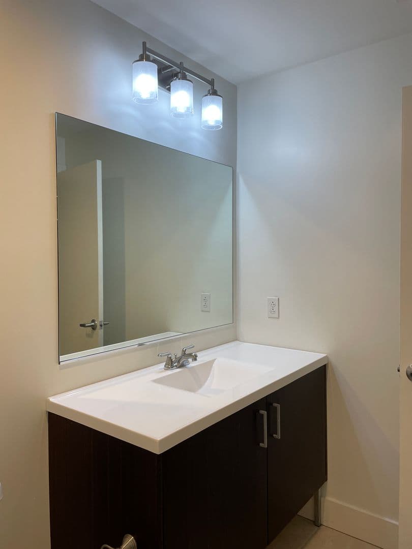 Lynchburg Apartment: 1001 Jefferson Street