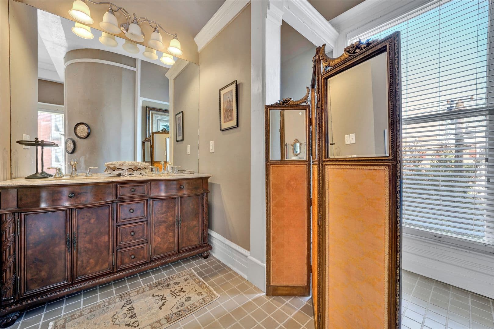 Lynchburg Apartment: 1025 Church Street